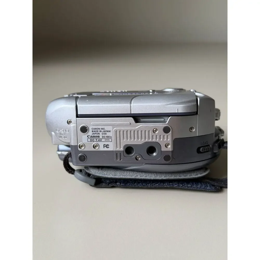 Canon DC100 Handheld DVD RW Camcorder Handycam Video Camera y2k 2000s WORKS KIT